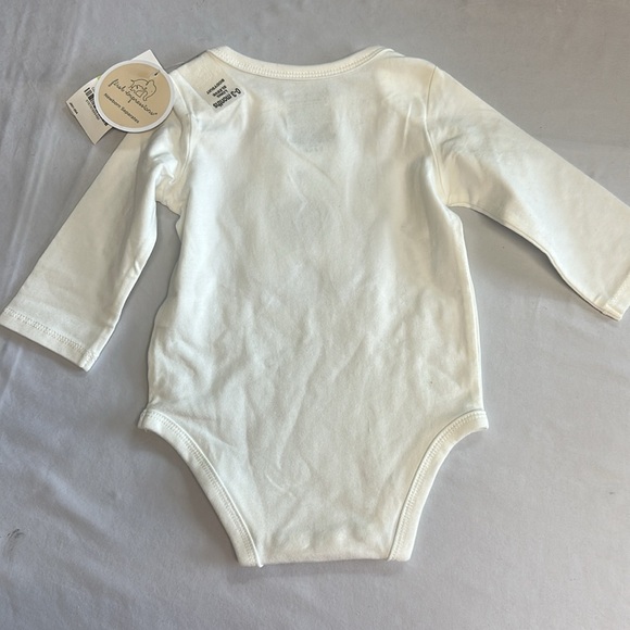 First Impressions - NWT - White and Blue Bodysuit with Bear Design - Picture 3 of 3